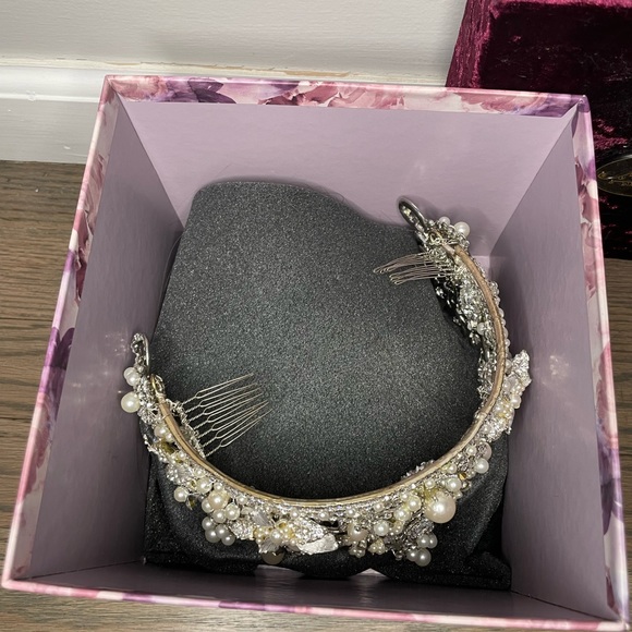 Bridal Crown main image 4